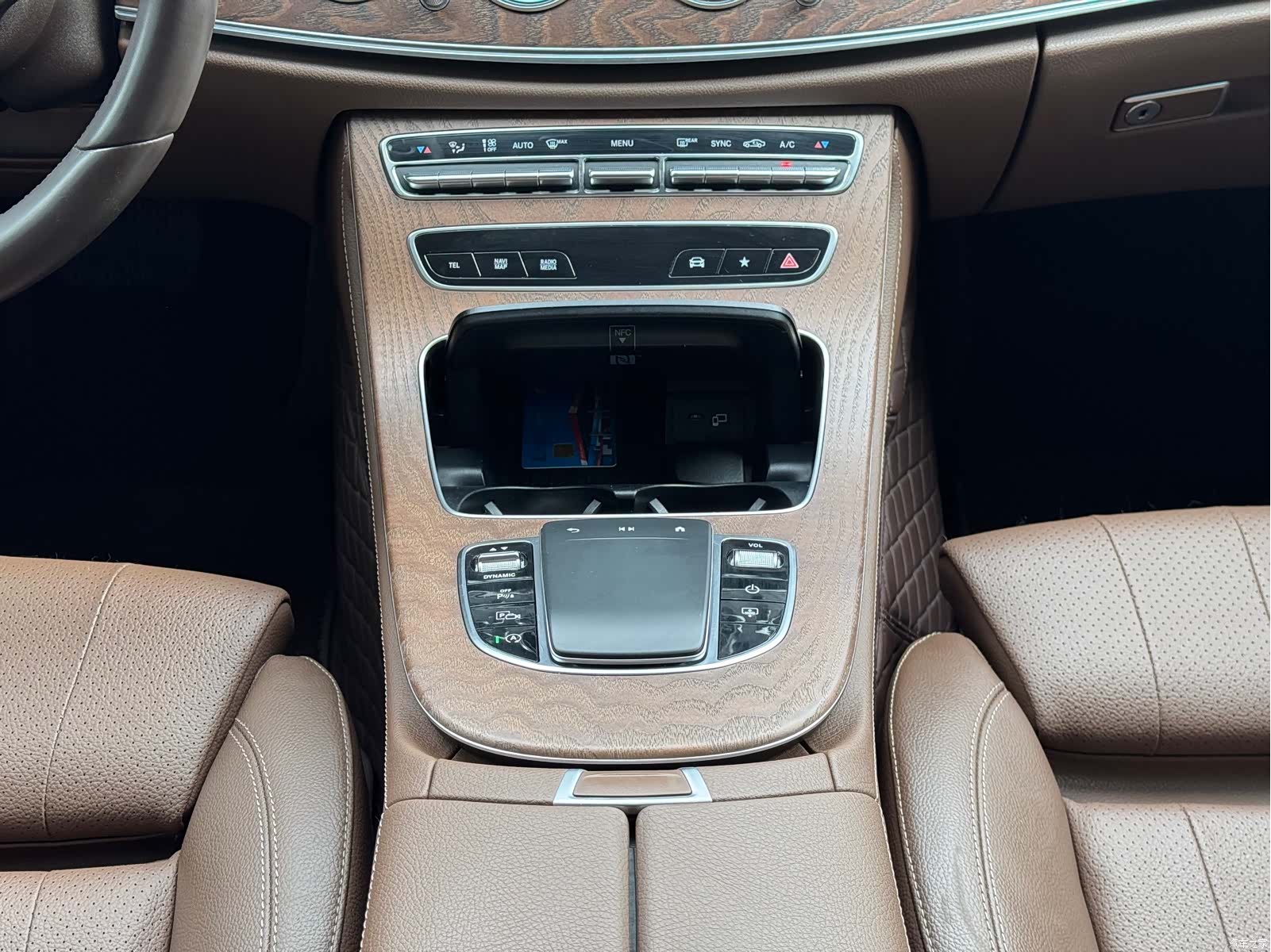 Mercedes-Benz E-Class, 2022 12