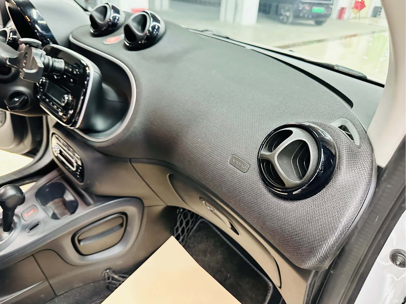 Smart Fortwo, 2018 24