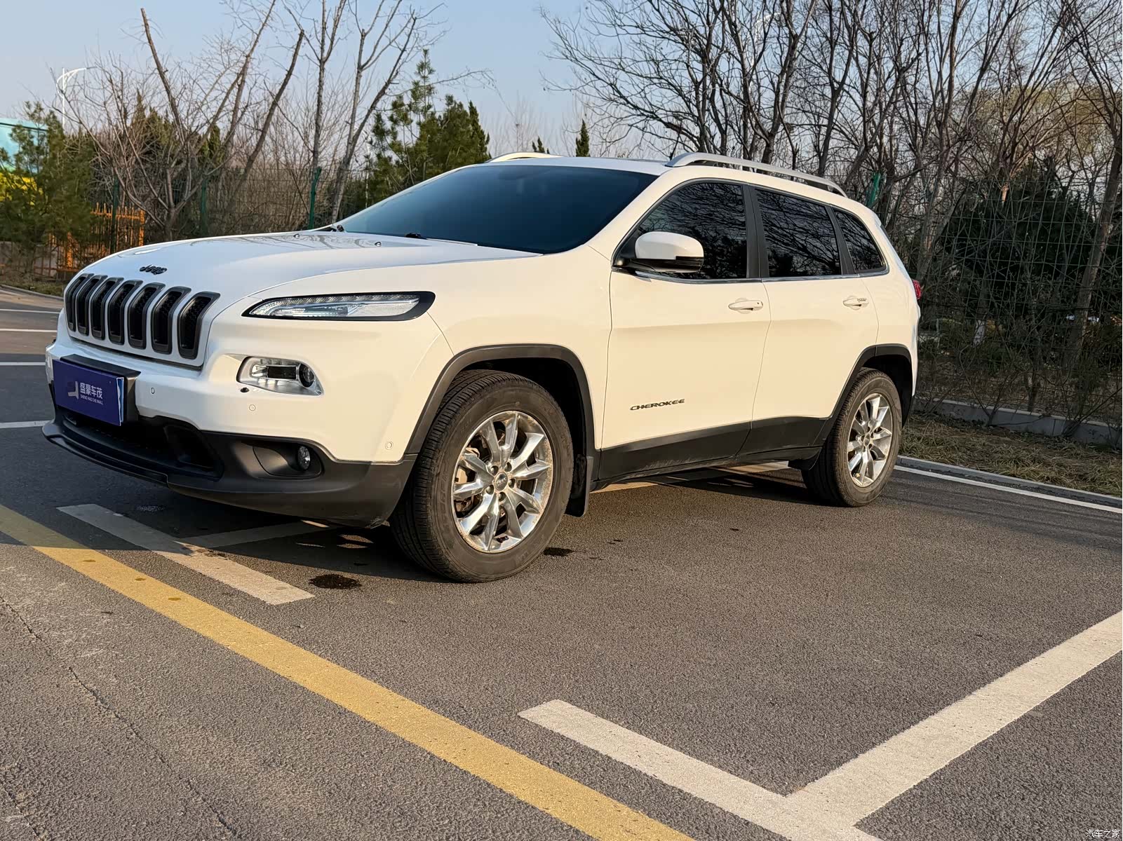 Jeep Cherokee, 2016 1