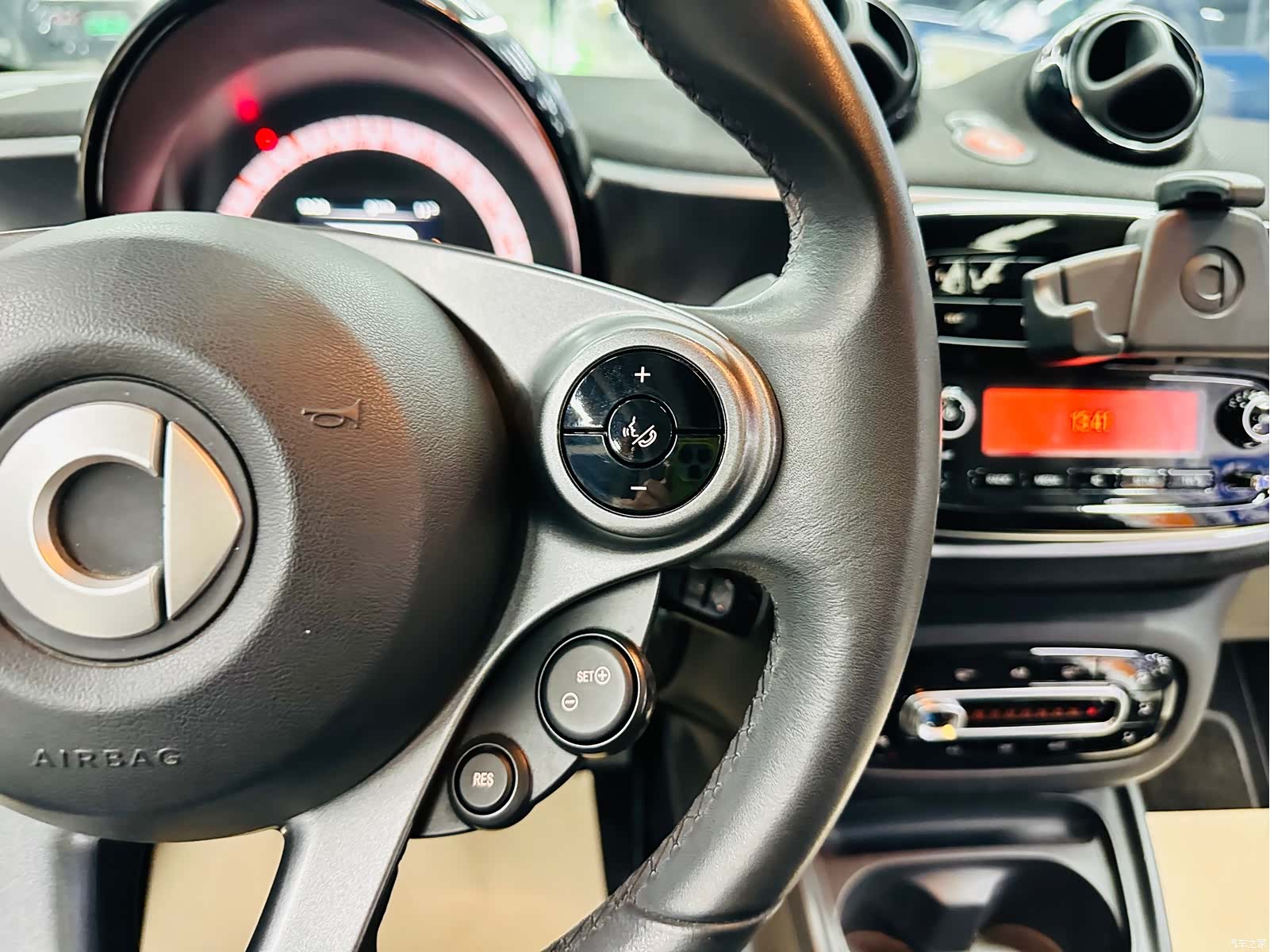 Smart Fortwo, 2018 33