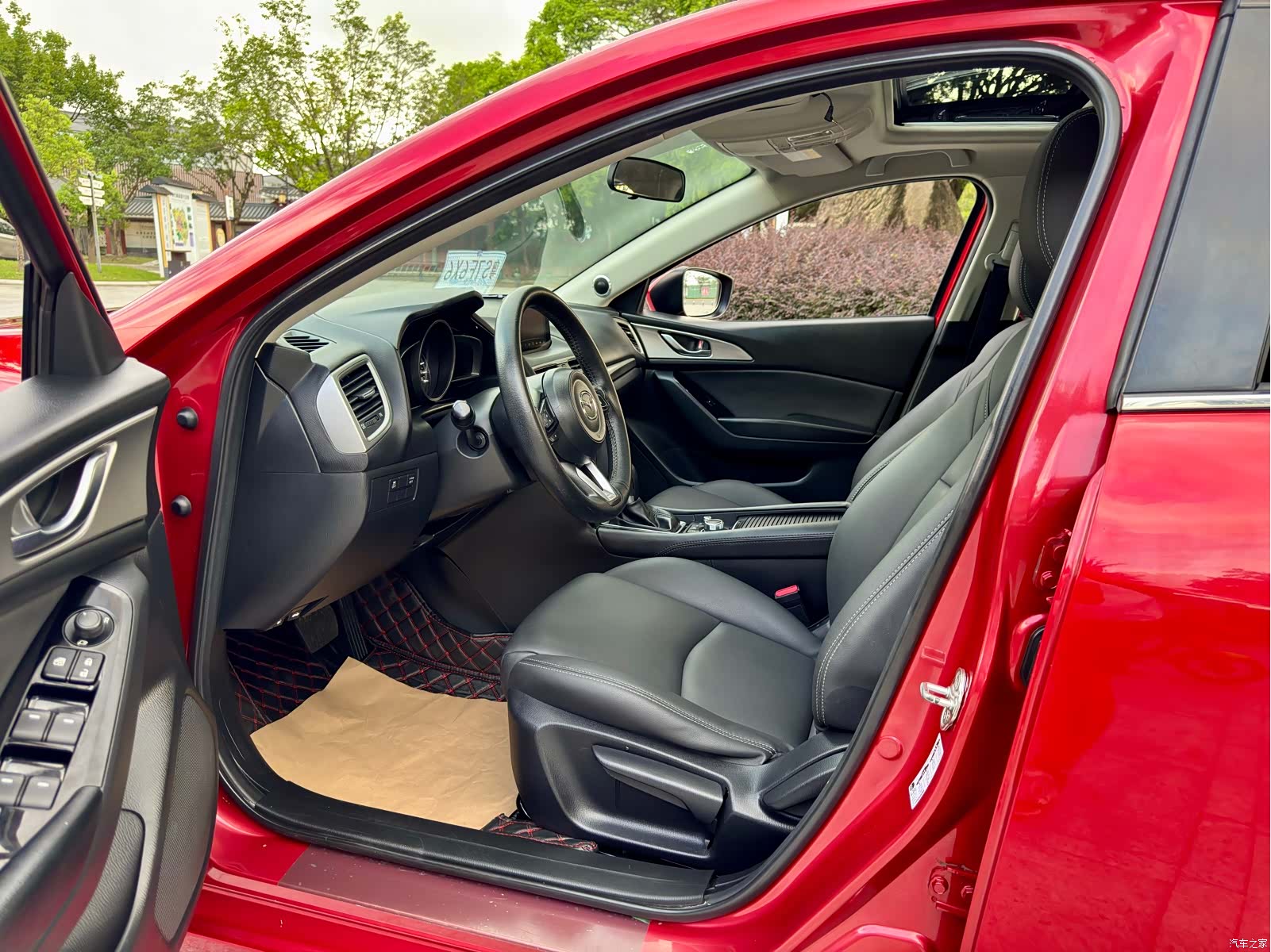 Mazda Mazda3, 2017 9