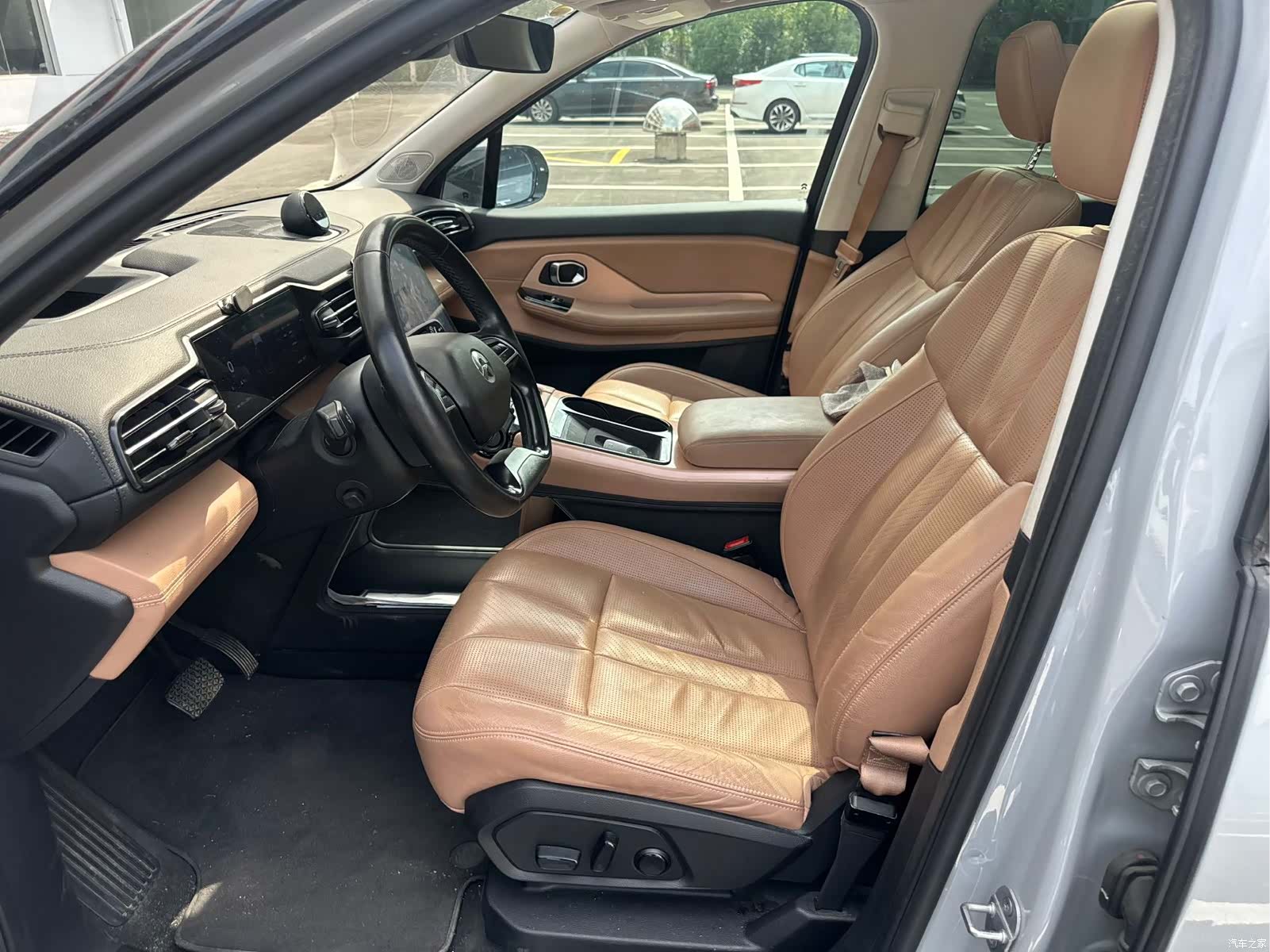 NIO ES8, 2019 7