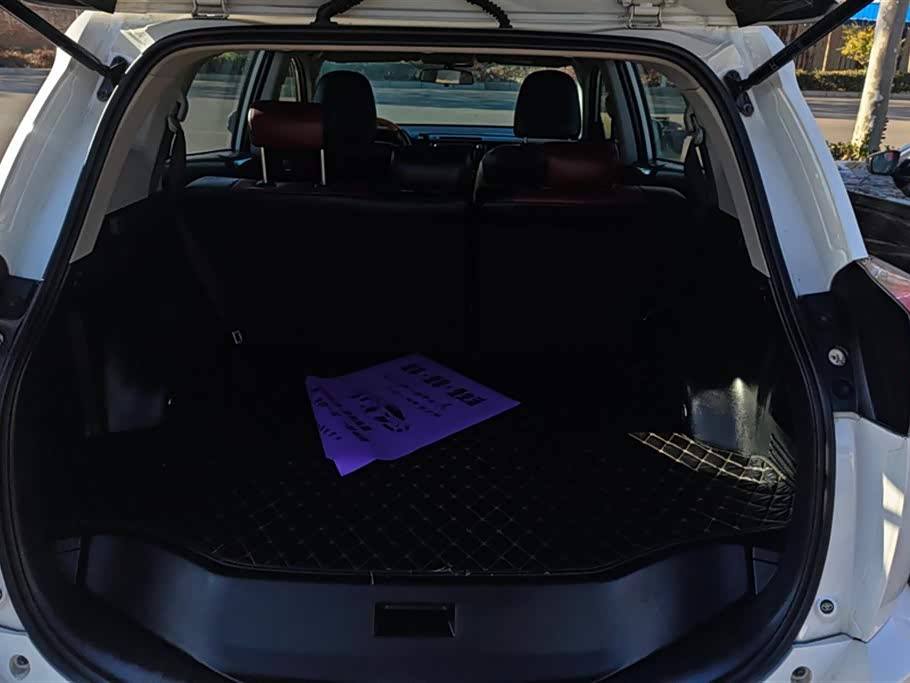 Toyota RAV4 Rongfang