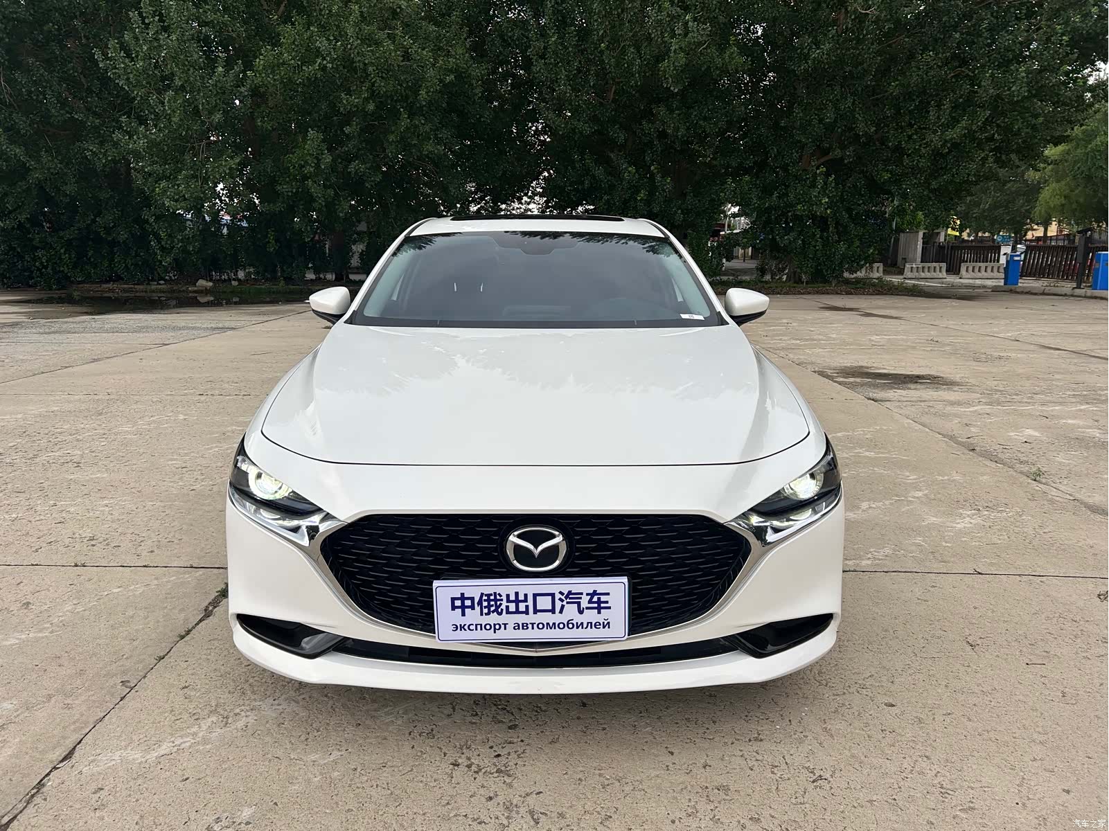 Mazda Mazda3, 2023 2