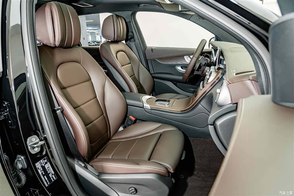 Mercedes-Benz GLC, 2023 19