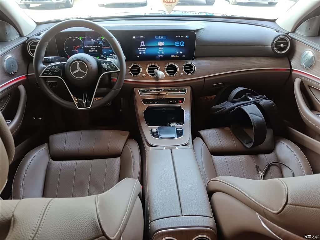 Mercedes-Benz E-Class, 2022 10
