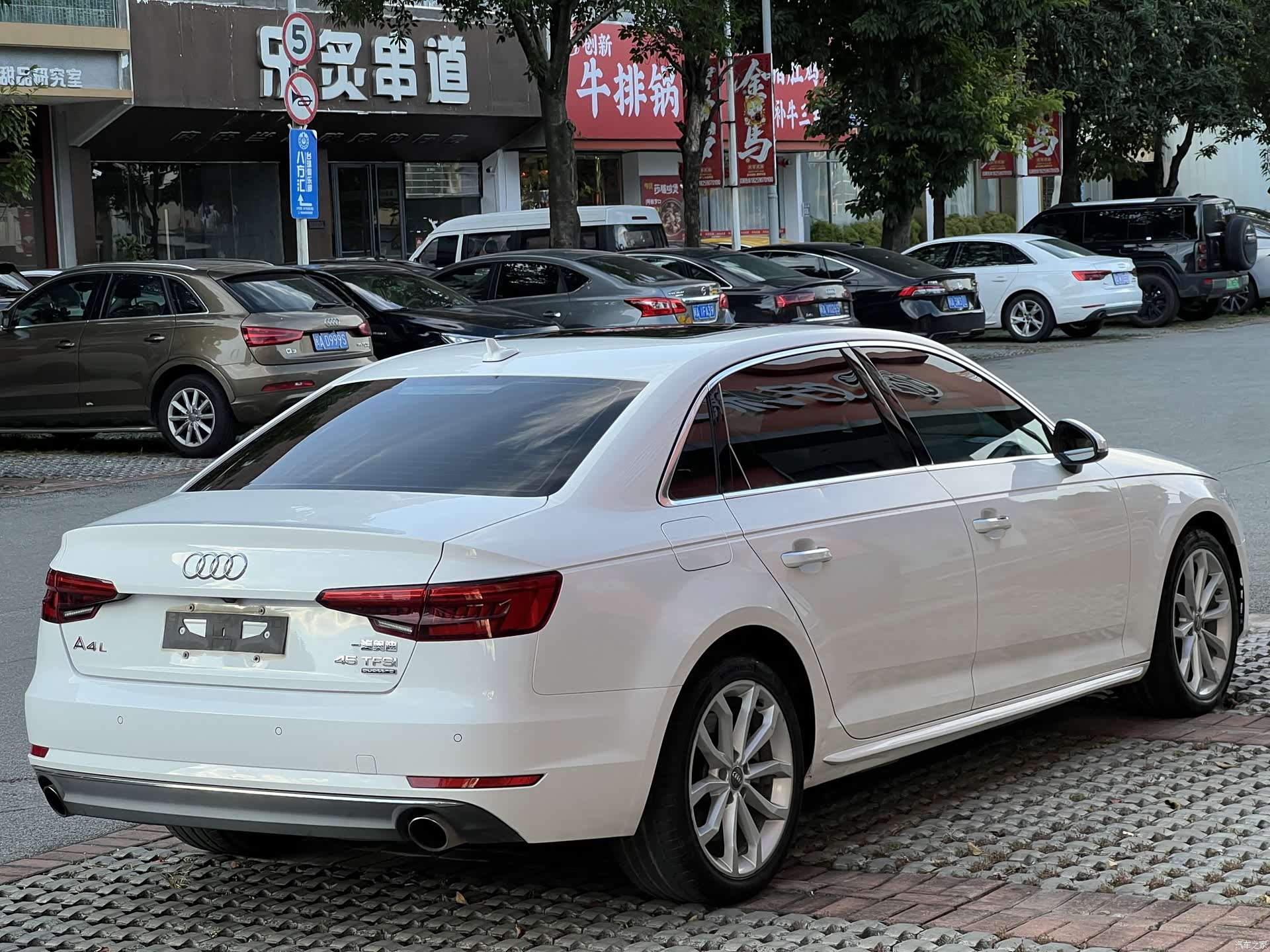 Audi A4L, 2017 8