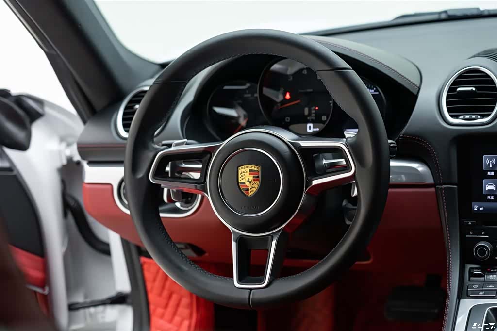 Porsche Cayman, 2018 13