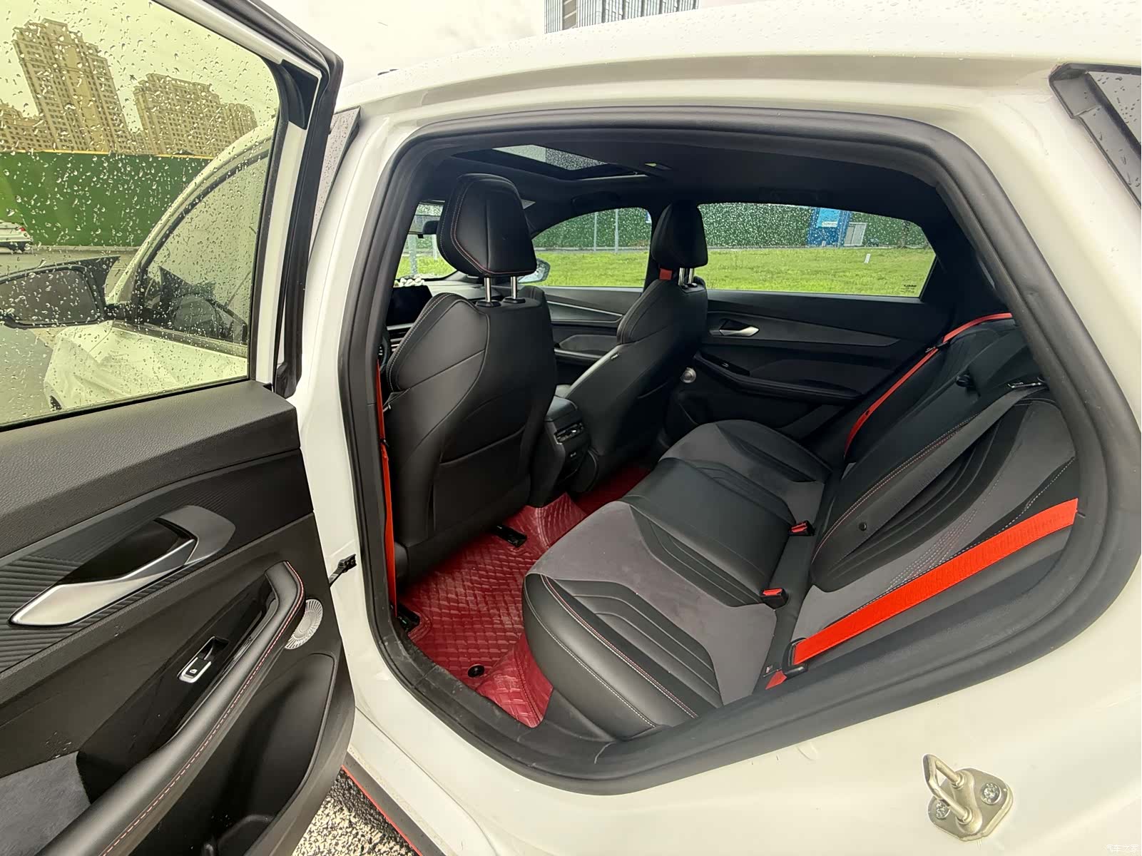 Geely Binray, 2023 8