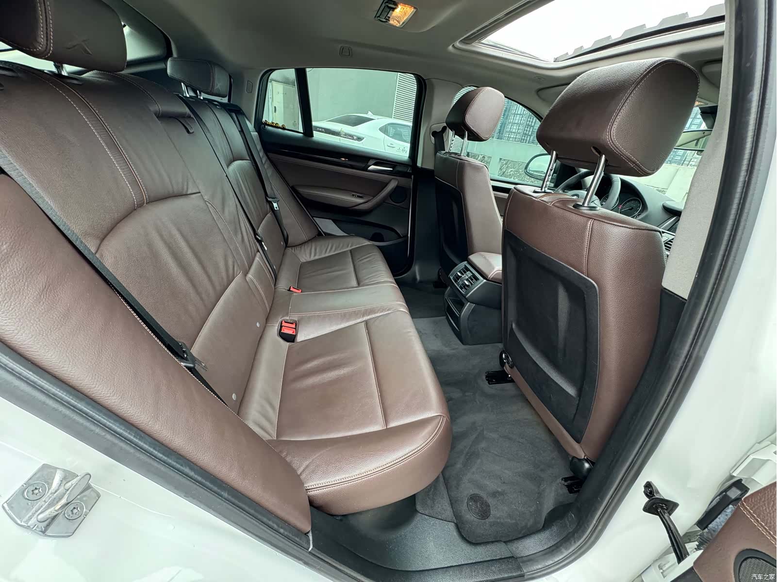BMW X4, 2016 11