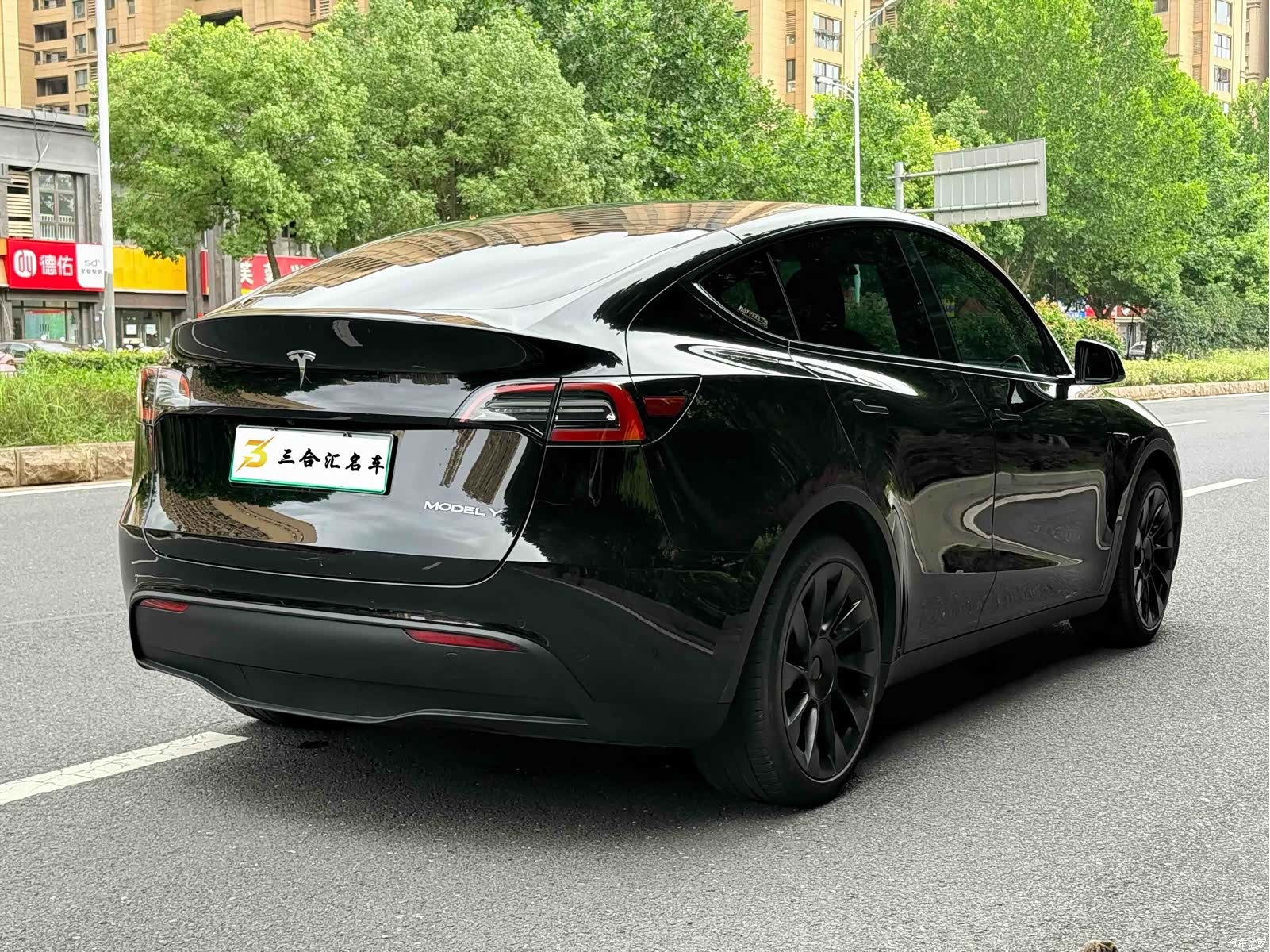 Tesla Model Y, 2022 10