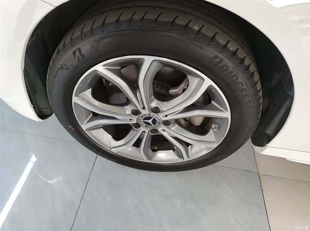 Mercedes-Benz E-Class, 2023 25