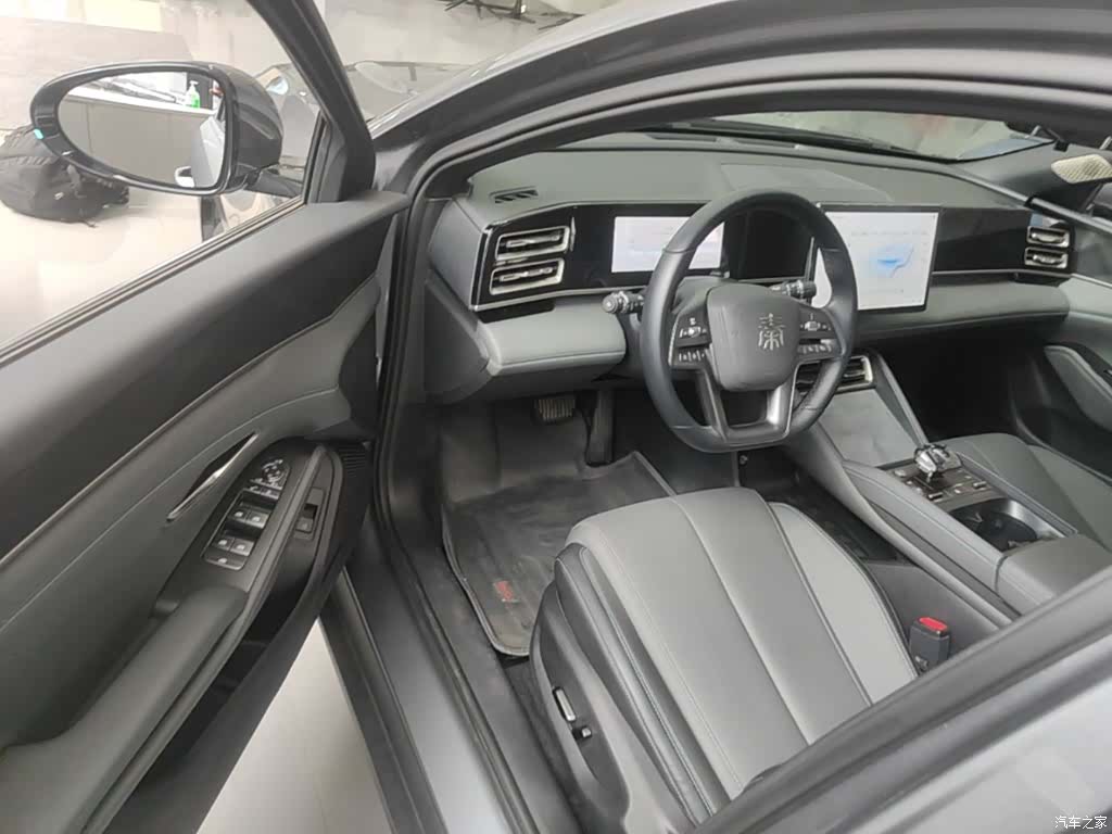 BYD Qin, 2025 16