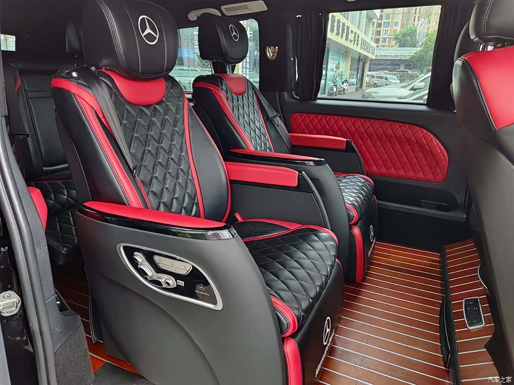 Mercedes-Benz 7, 2020 6
