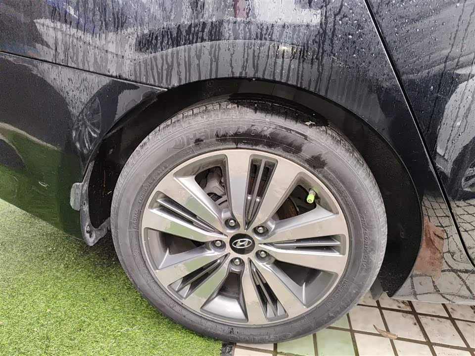 Hyundai Name picture