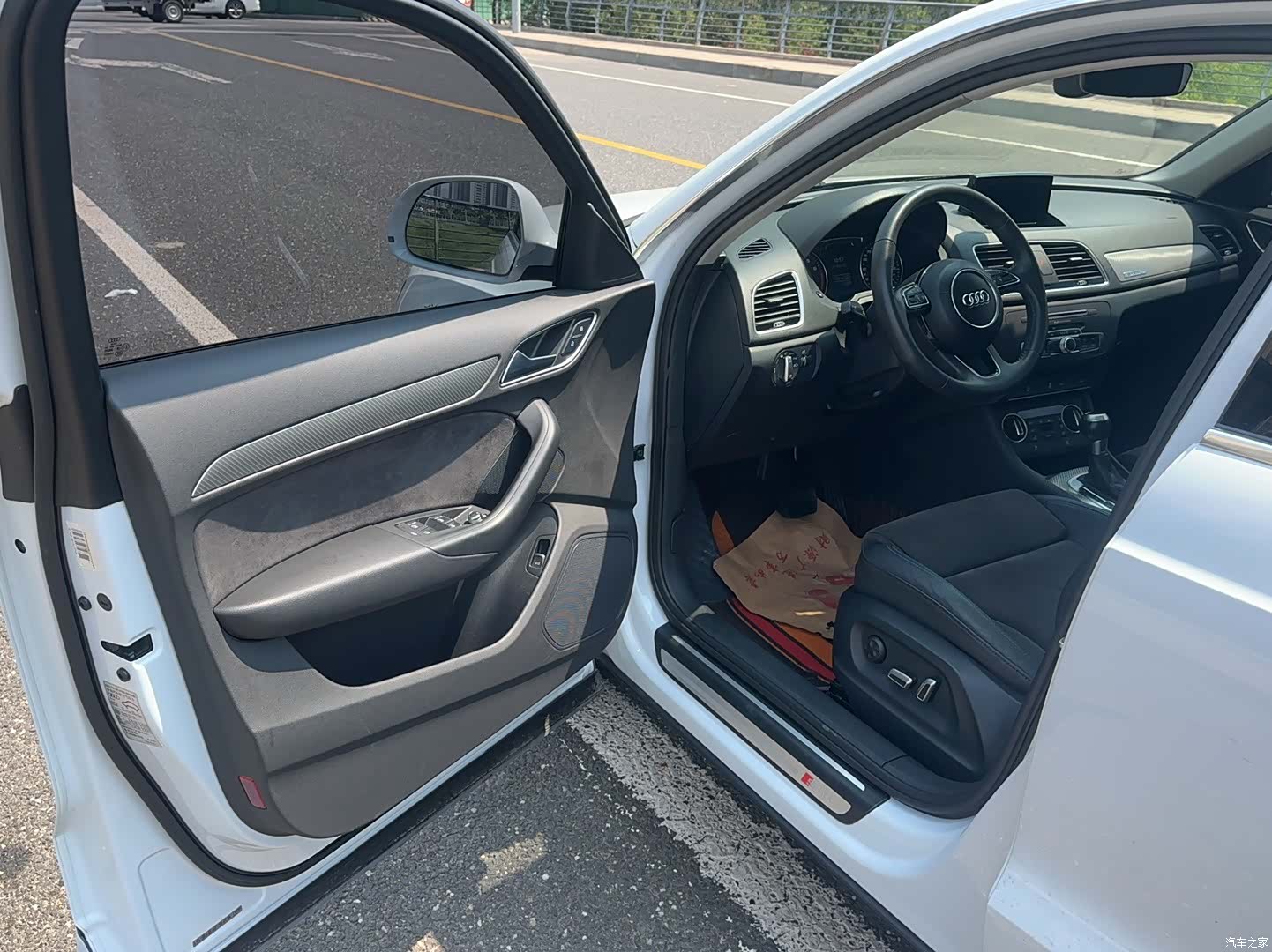 Audi Q3, 2018 12