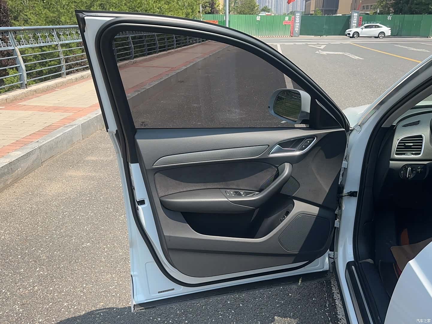 Audi Q3, 2018 11