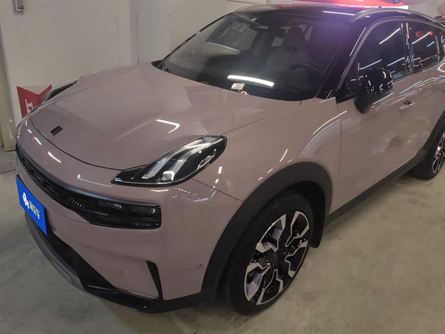 Lynk & Co 06 Lynk & Co 06