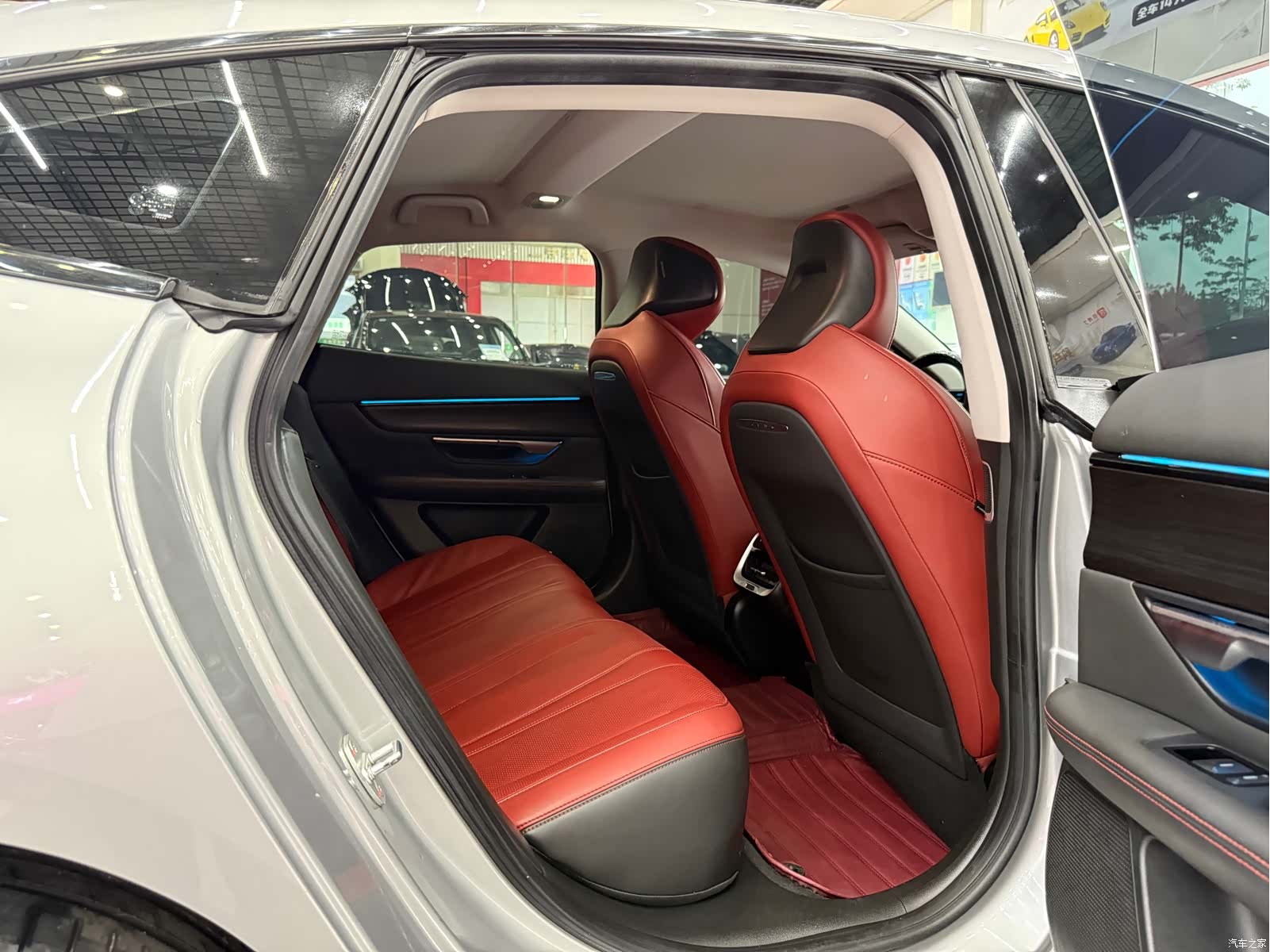 Xpeng P7, 2021 17