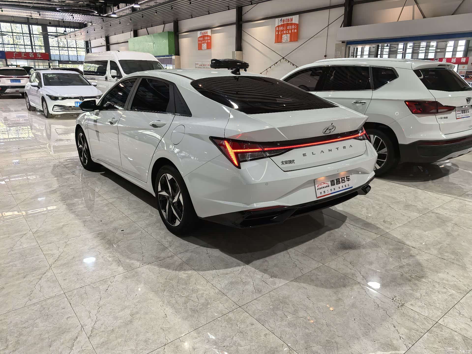 Hyundai Elantra, 2023 16