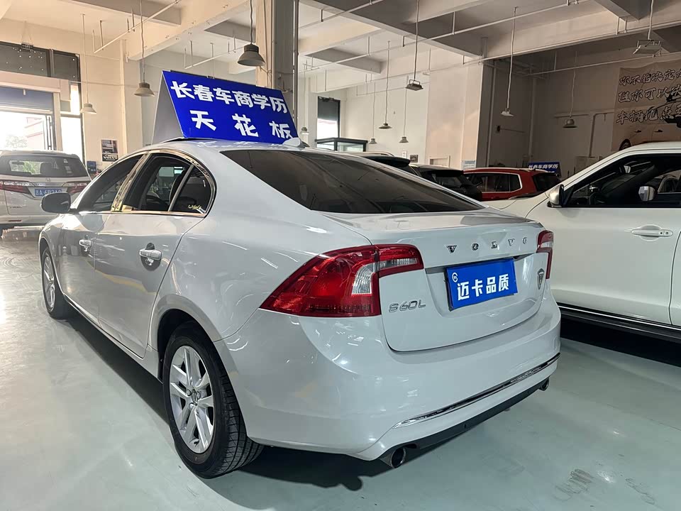 Volvo S60