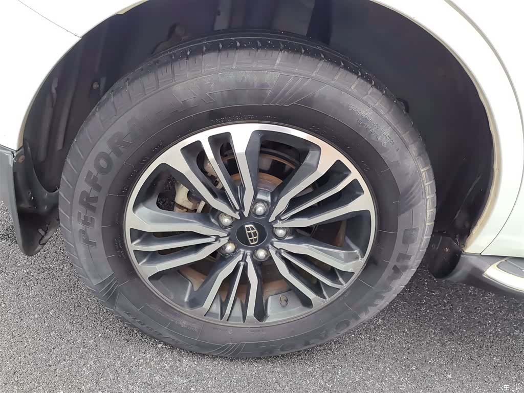 Geely X6, 2017 22