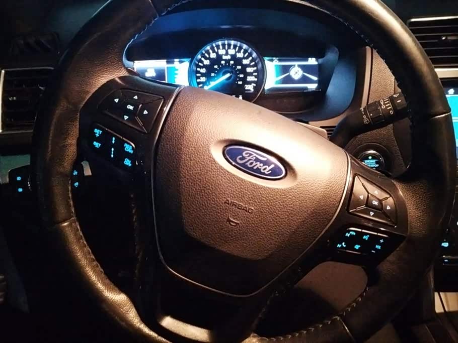 Ford Explorer Ford Explorer