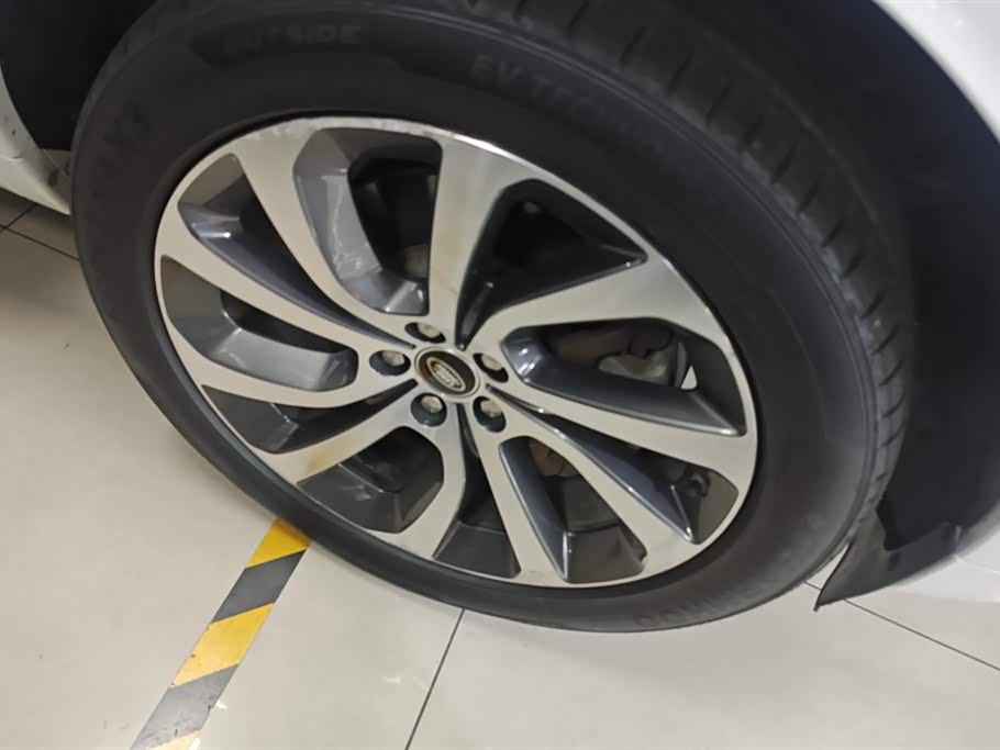 Land Rover Discover sports