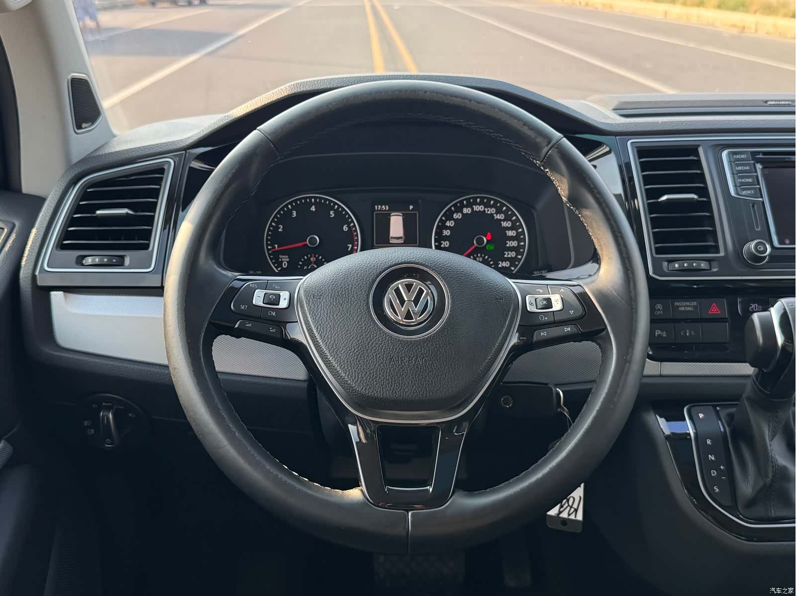 Volkswagen 7, 2018 27