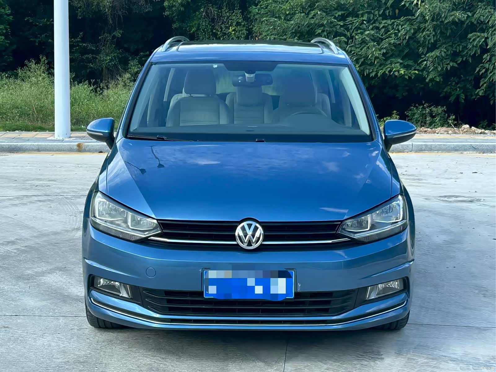 Volkswagen L, 2016 2