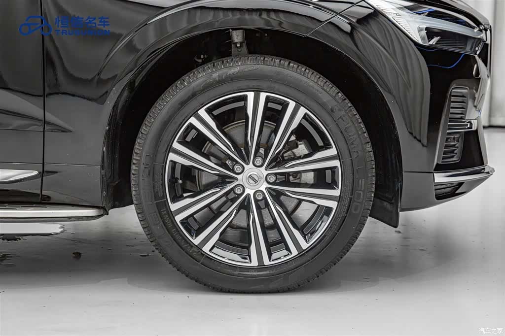 Volvo XC60, 2022 11