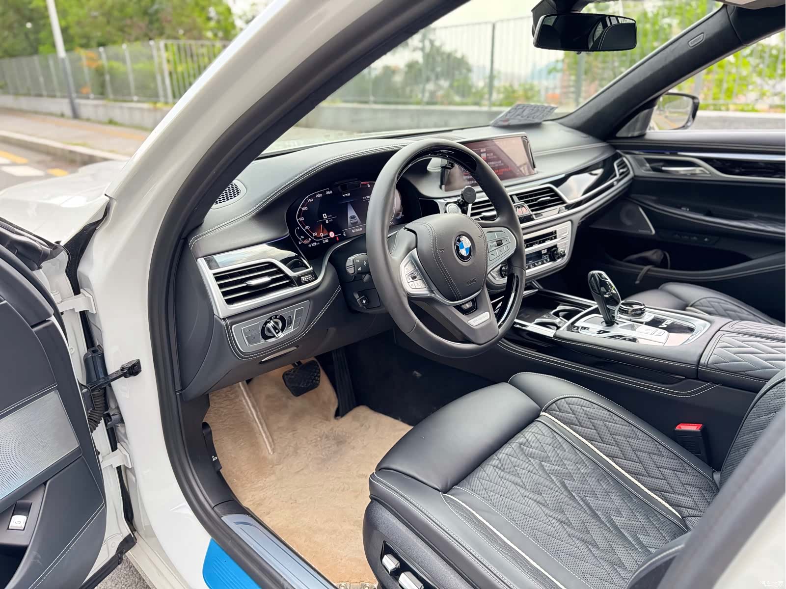 BMW 7 Series, 2022 10