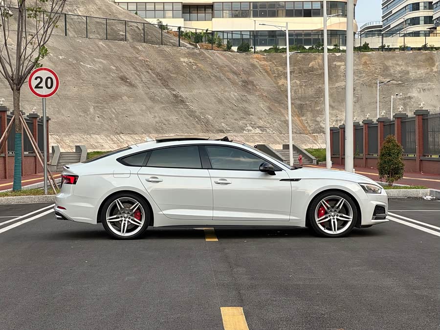 Audi A5 2019, фото 14