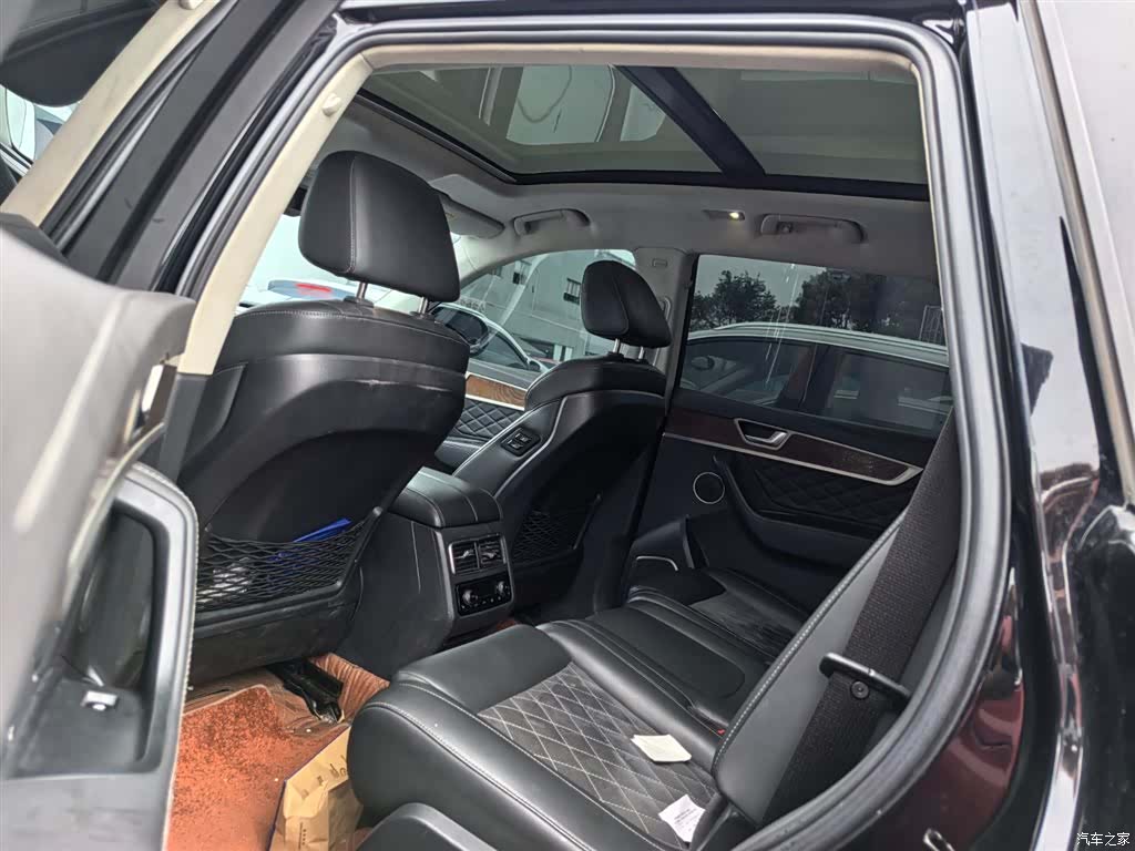 Hongqi HS7, 2019 9