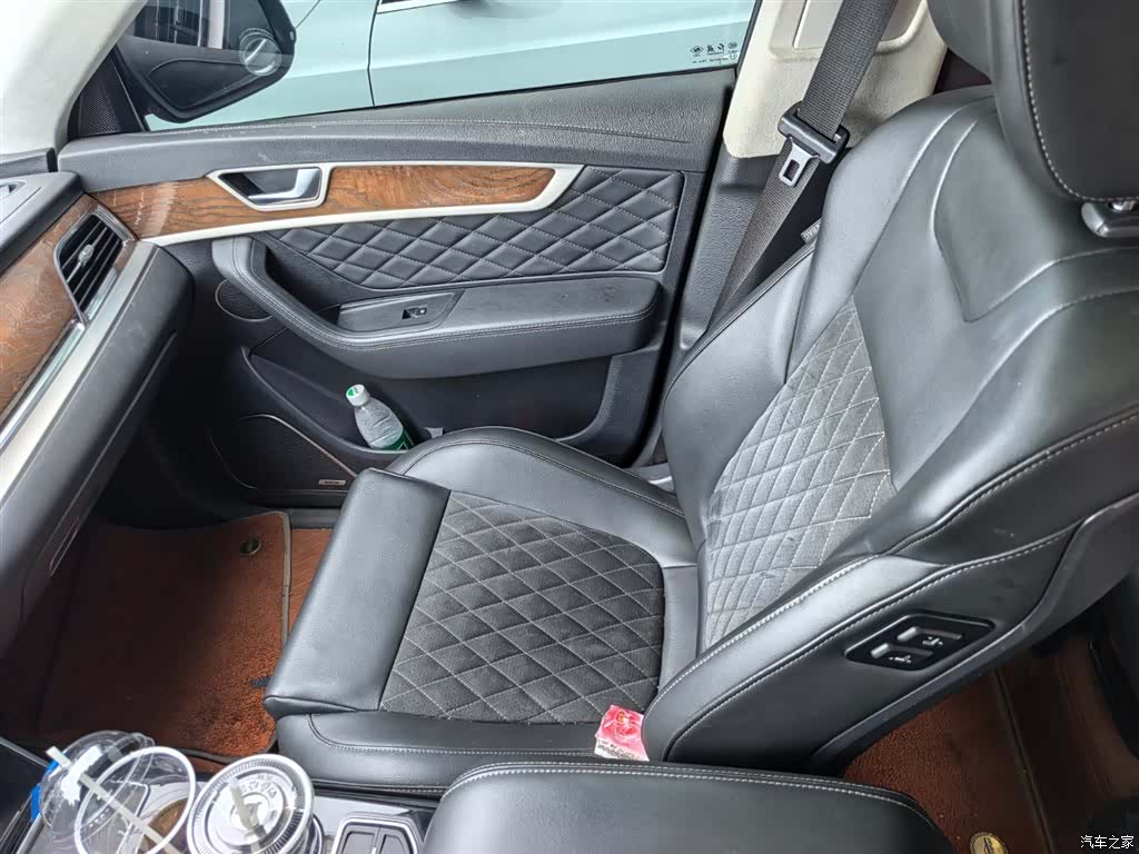 Hongqi HS7, 2019 11