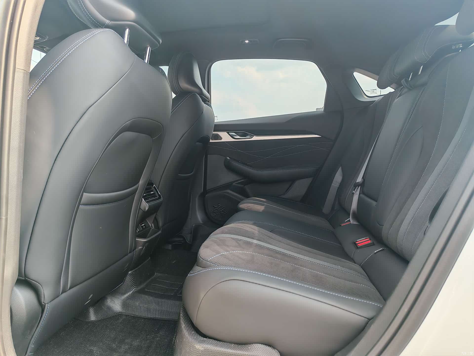 Geely Preface, 2026 4