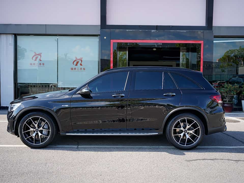 Mercedes-Benz GLC AMG