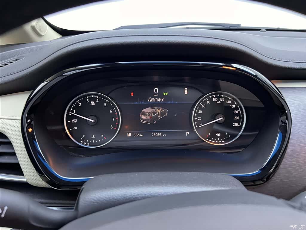 Buick GL8, 2025 16