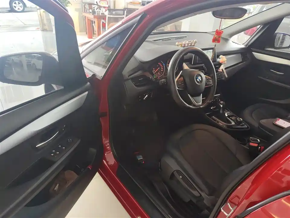 BMW 2 series station wagon