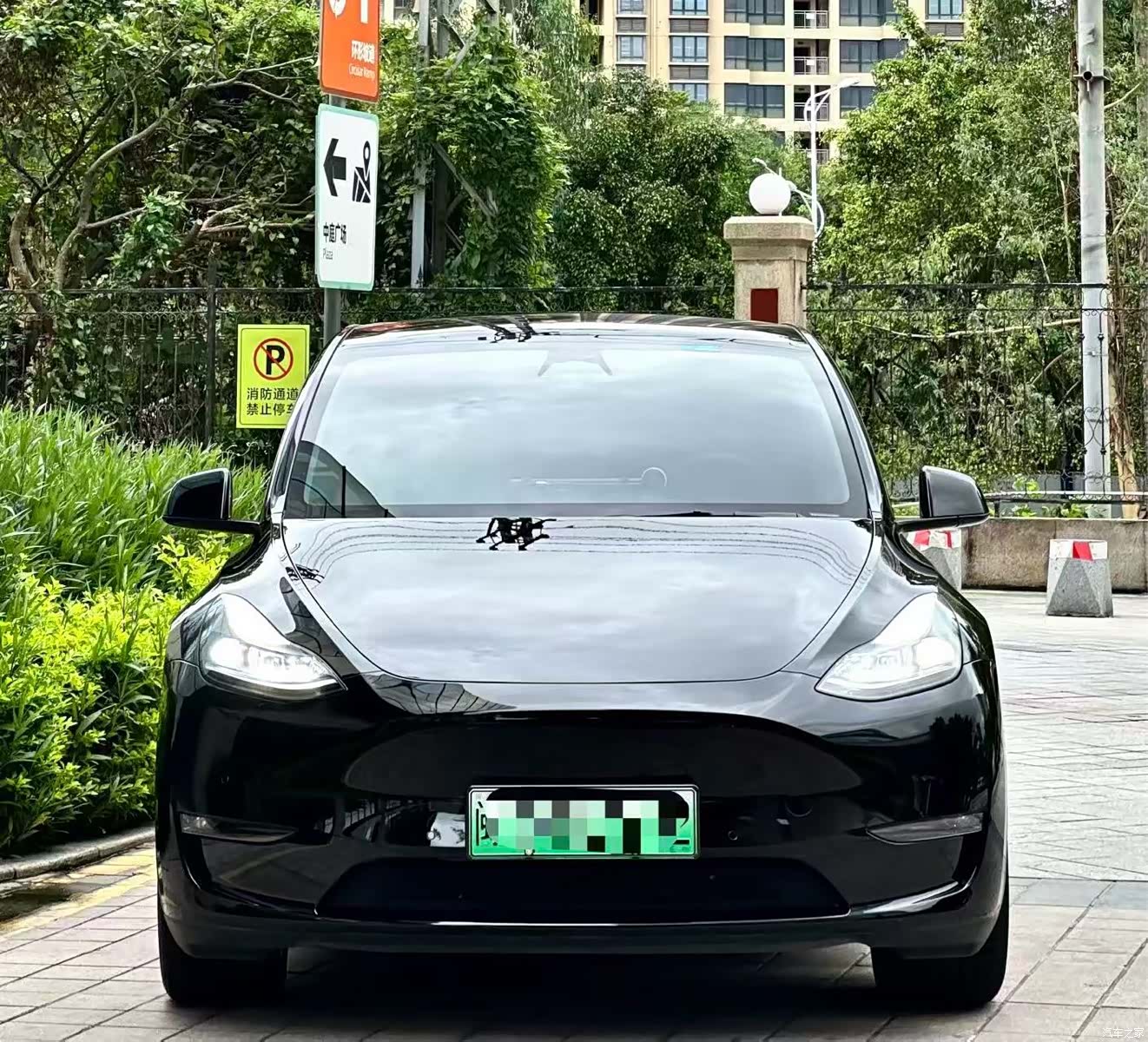 Tesla Model Y, 2023 2