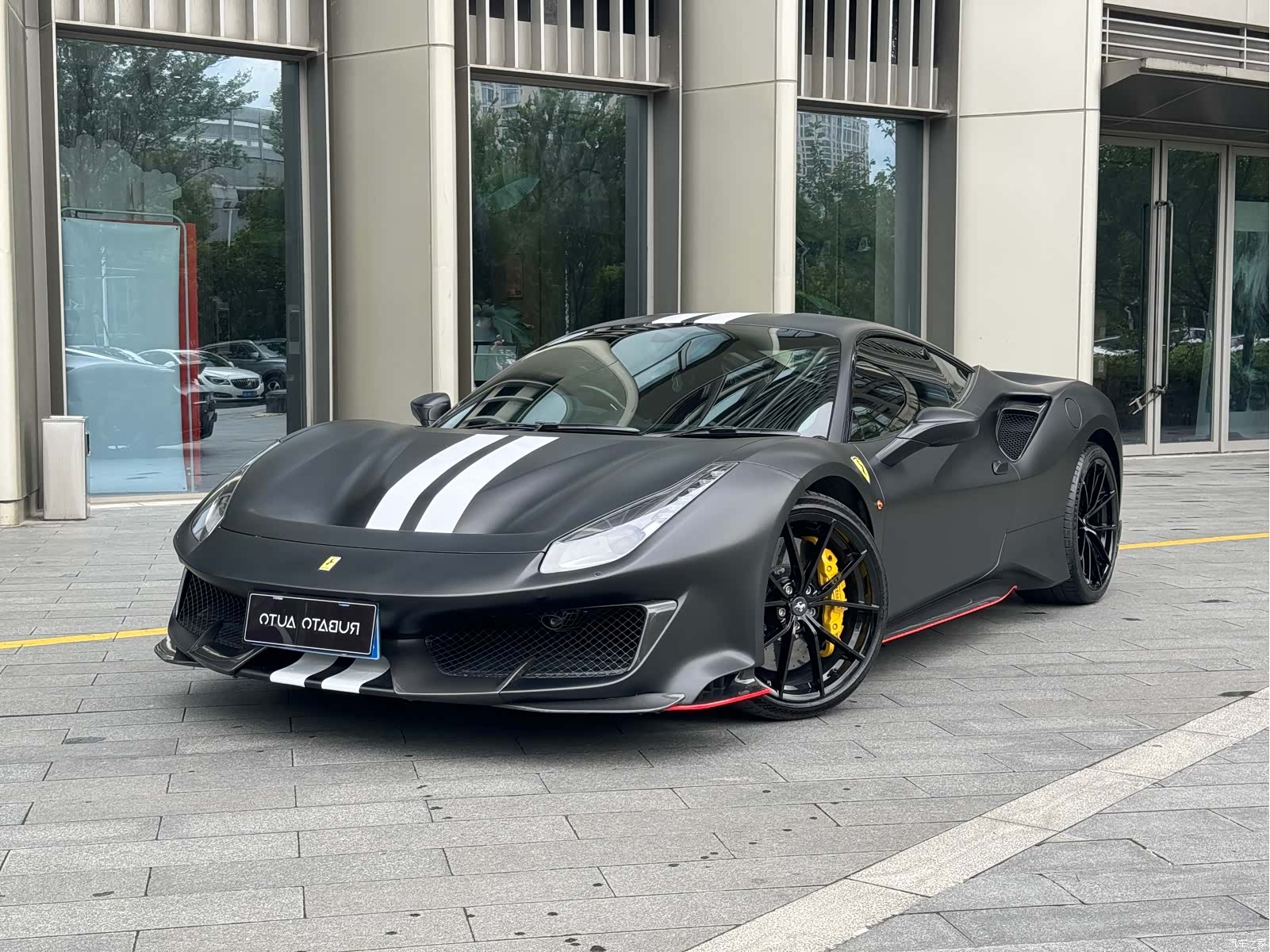 Ferrari 488