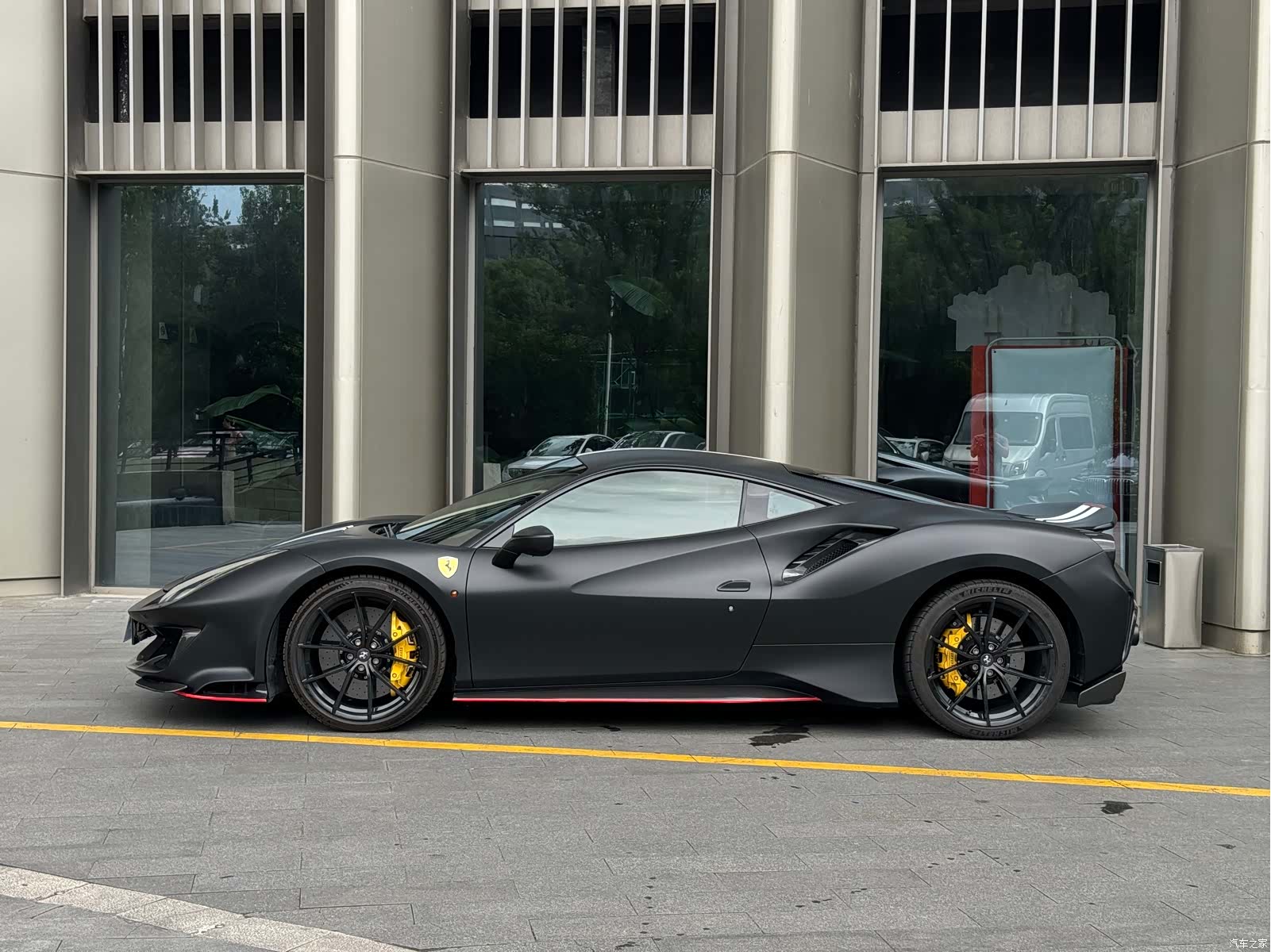 Ferrari 488, 2018 6