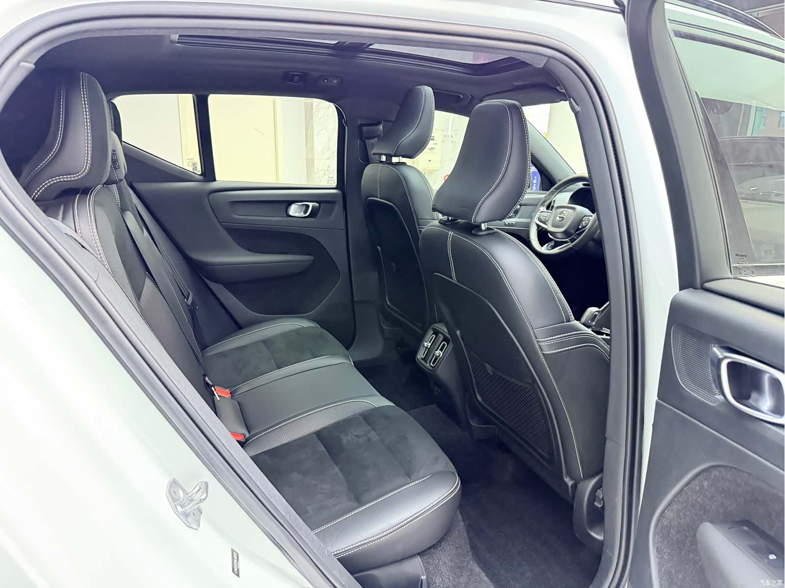 Volvo XC40, 2021 11