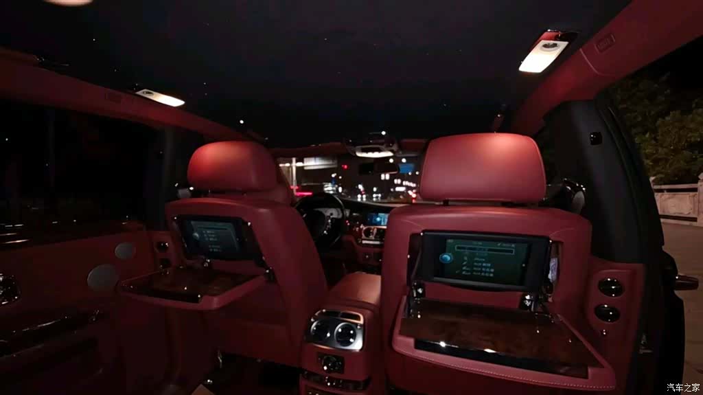 Rolls-Royce Ghost, 2012 7