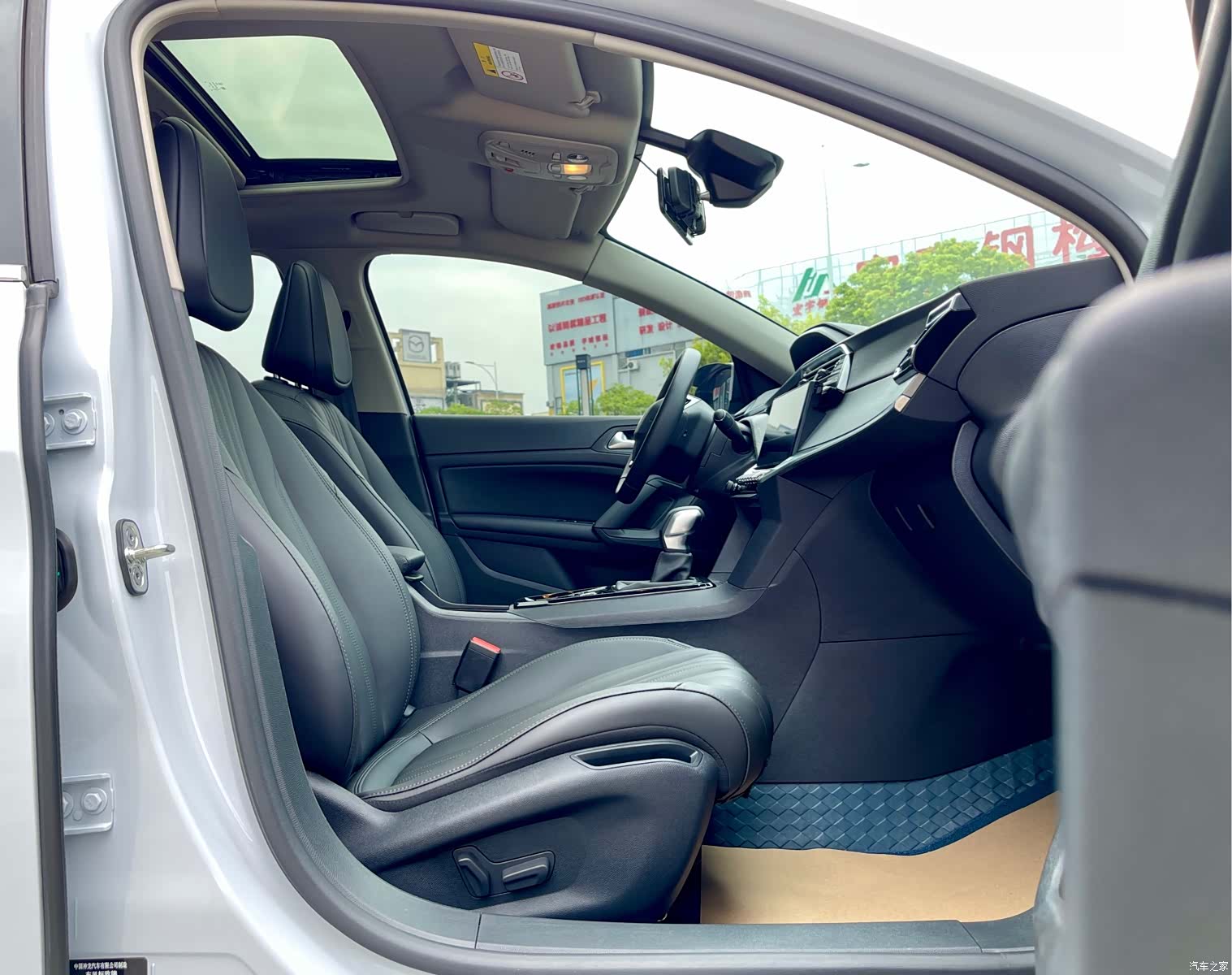 Peugeot 408, 2024 10
