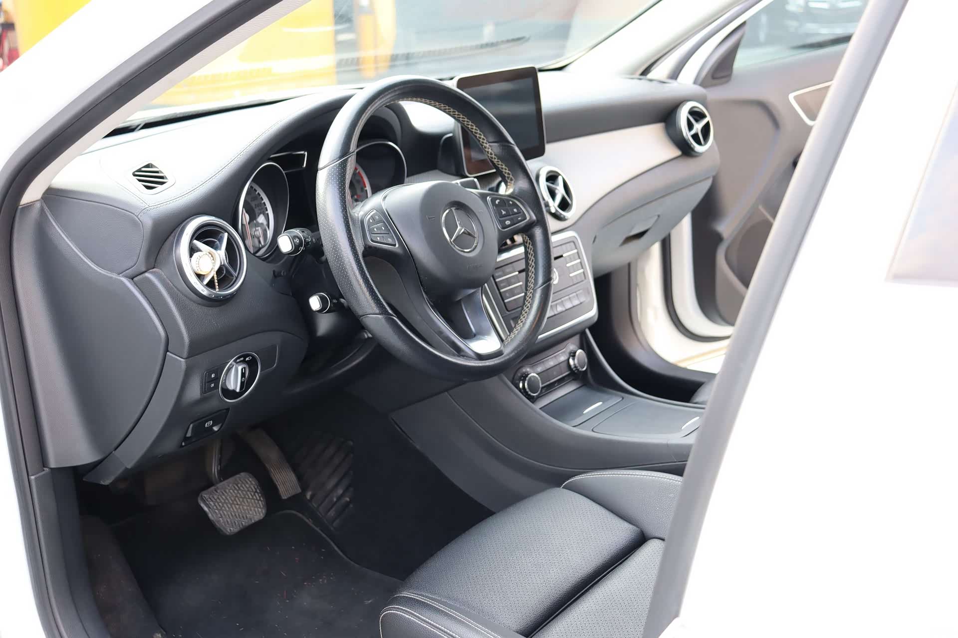 Mercedes-Benz GLA, 2017 9