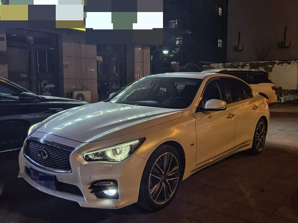 Infiniti Q50L