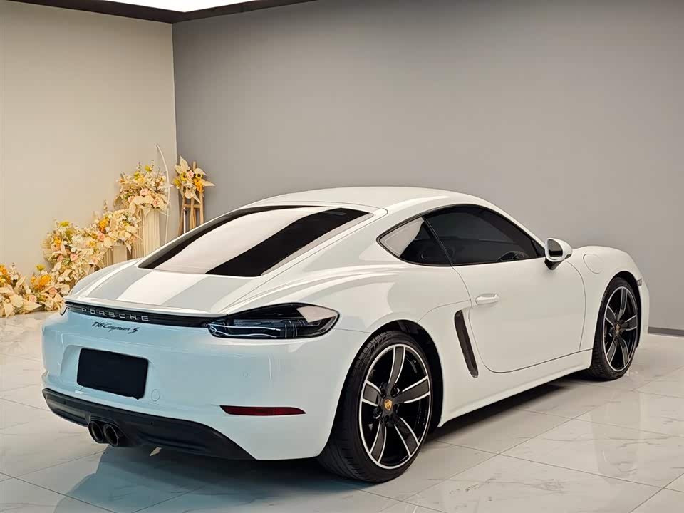 Porsche 718