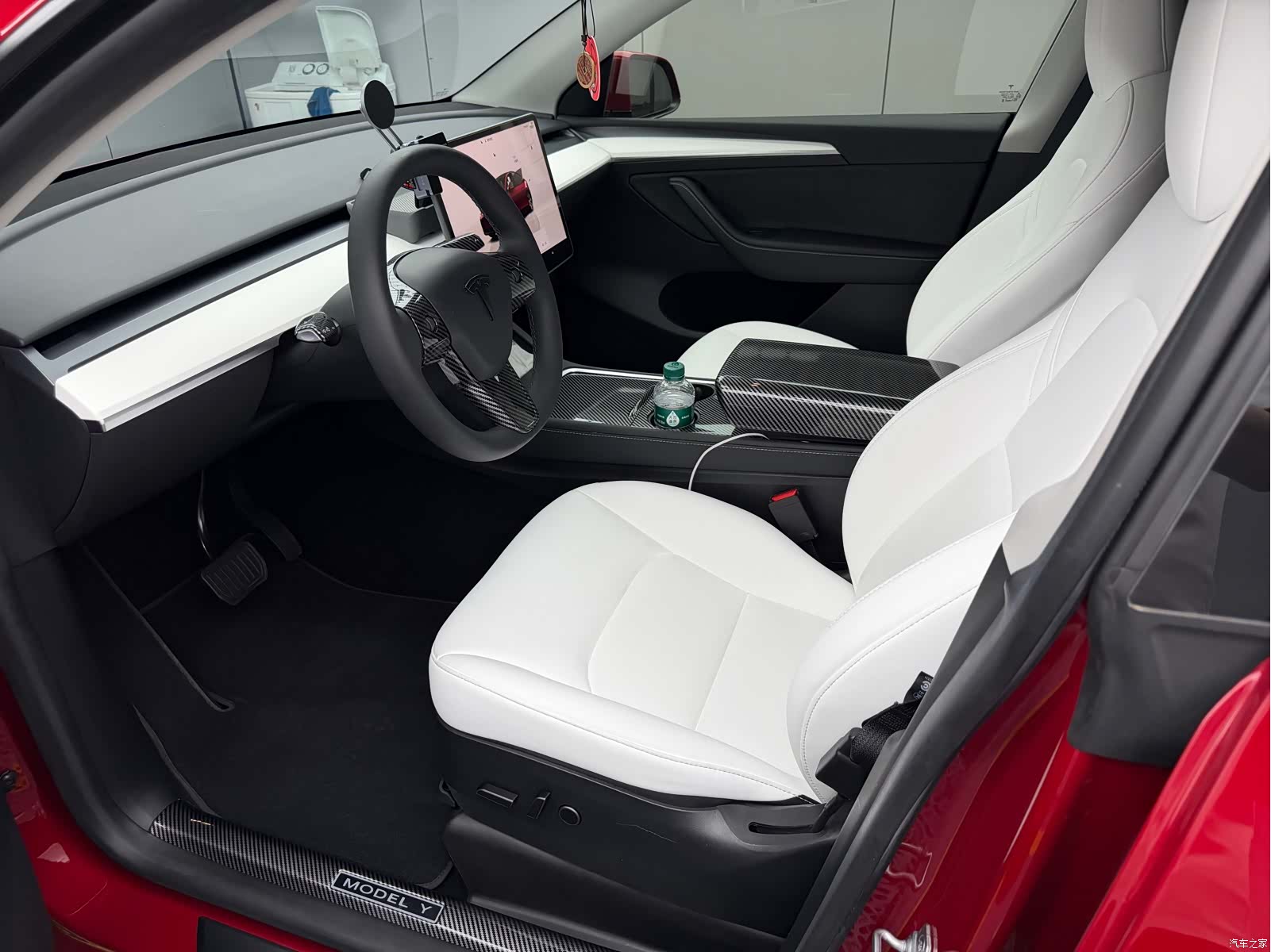 Tesla Model Y, 2023 11