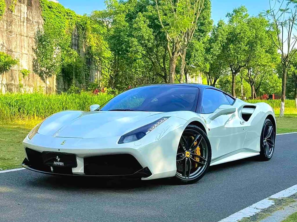 Ferrari 488